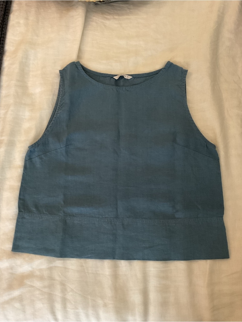 Linenfox crop stellar blue linen top M